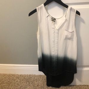 Sleeveless blouse